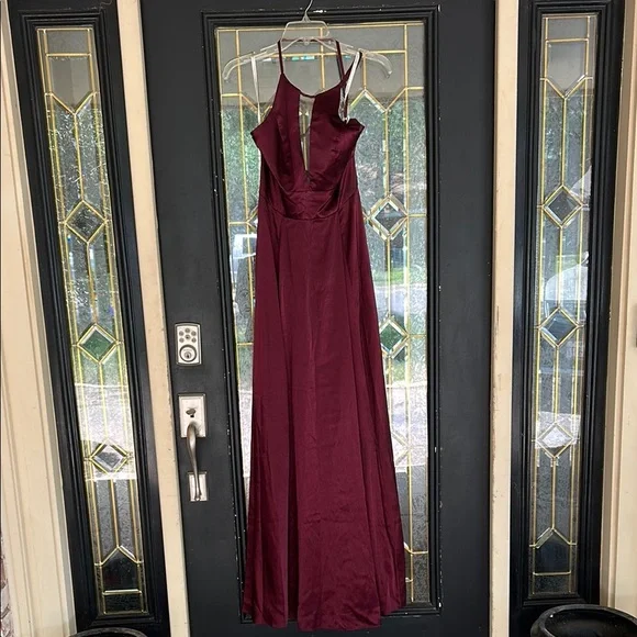 NWT Galina Signature Elegant Burgundy Evening Gown - Picture 2 of 5
